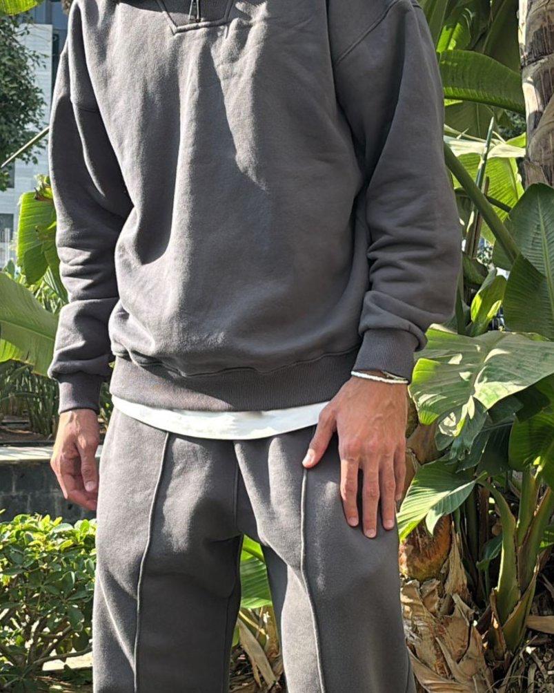 Sweatpants in Dark Grey